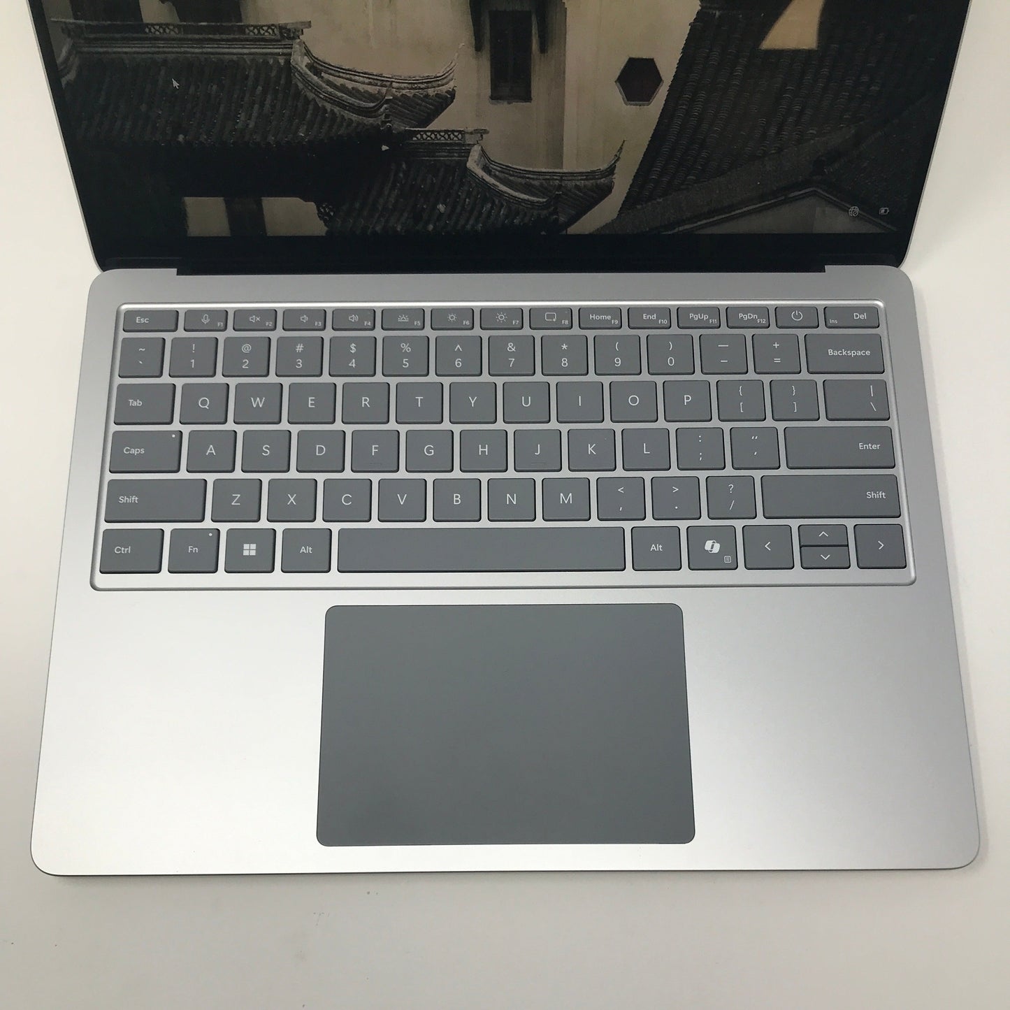 Microsoft Surface Laptop 7th Edition 2036 13.8 10-Core 3.4GHz 16GB RAM 512GB SSD