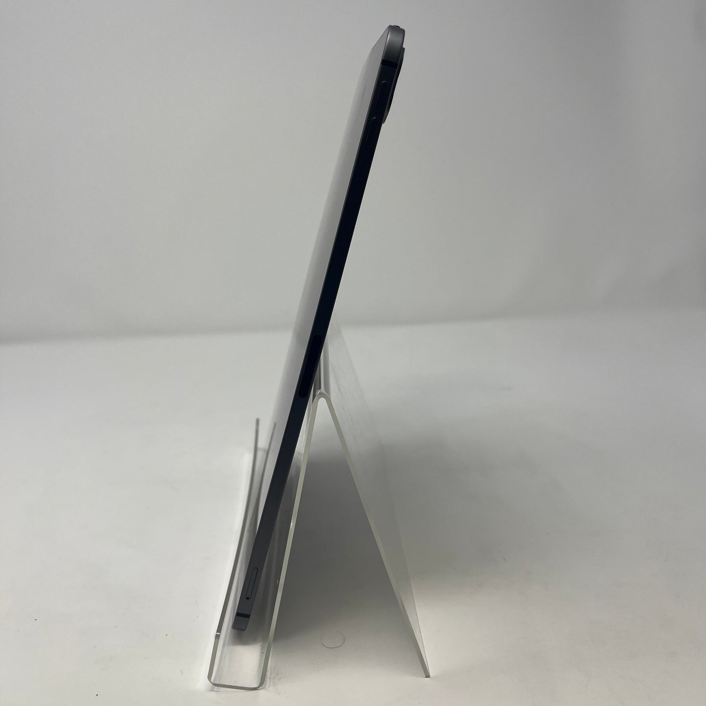 Unlocked Apple iPad Pro 11" 2nd Gen 128GB Silver MY2X2LL/A