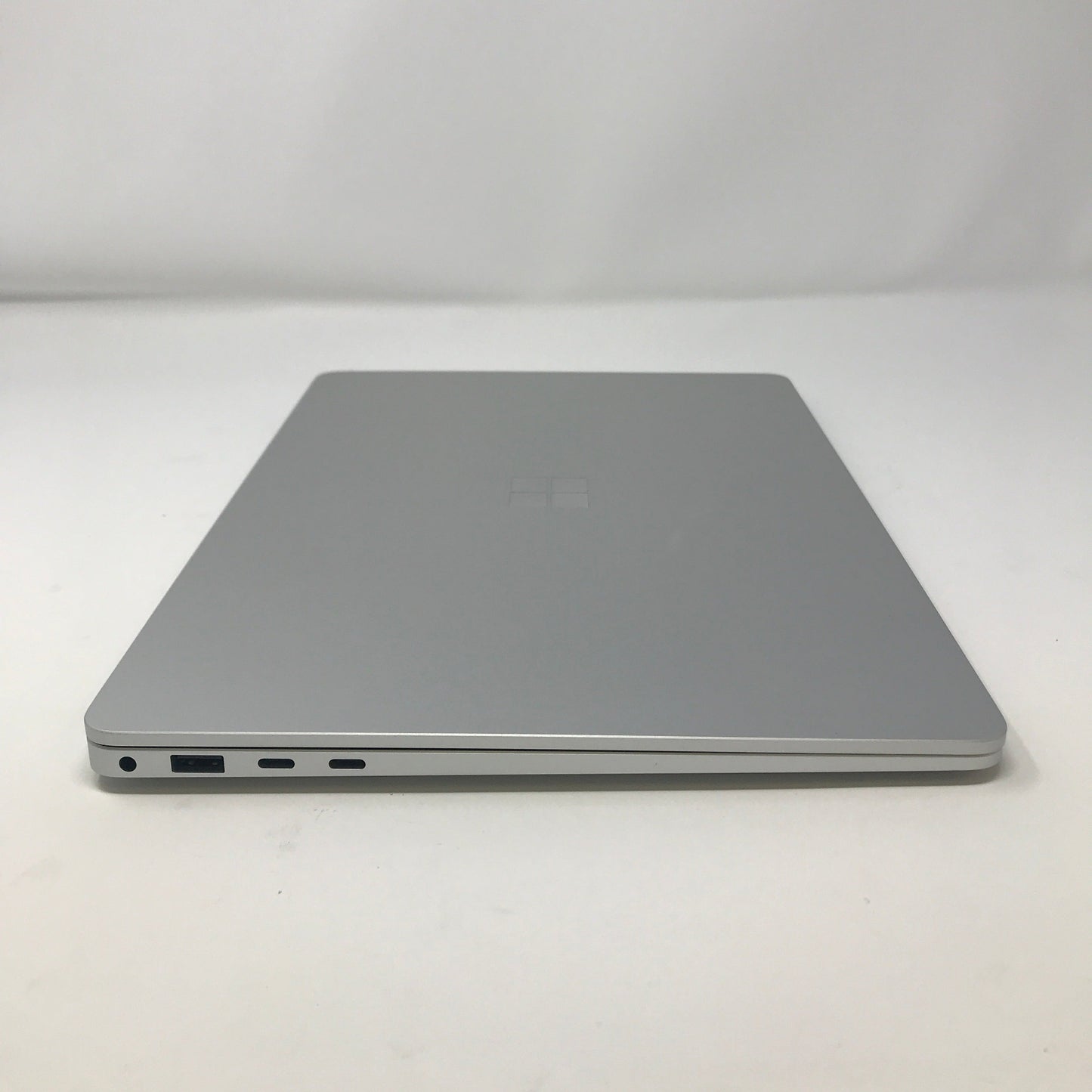 Microsoft Surface Laptop 7th Edition 2036 13.8 10-Core 3.4GHz 16GB RAM 512GB SSD