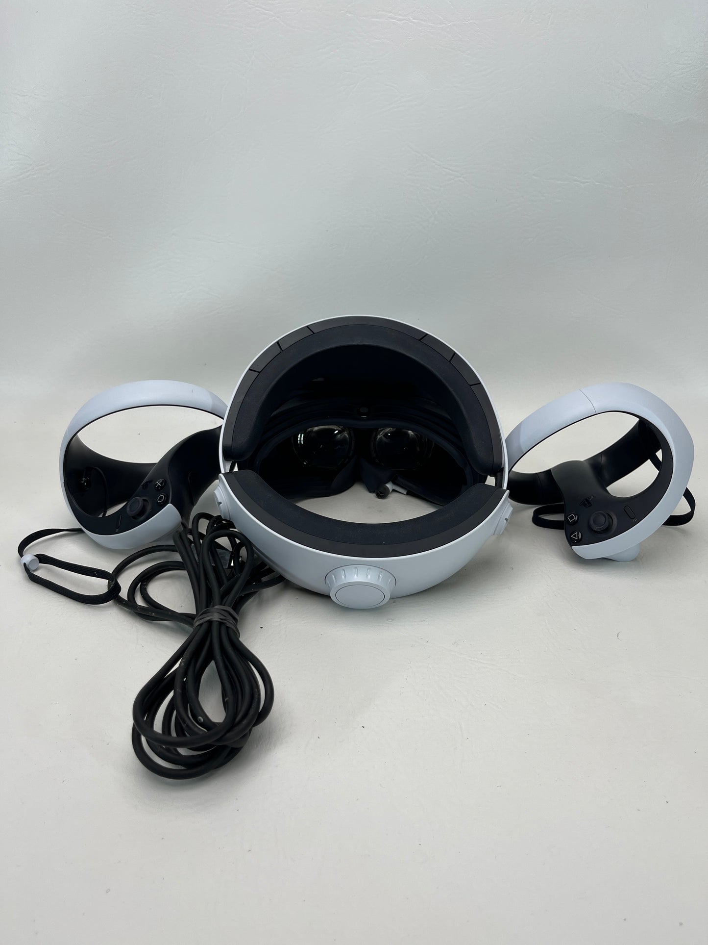 Sony Playstation VR Virtual Reality VR2 Headset White/Black CFI-ZVR1