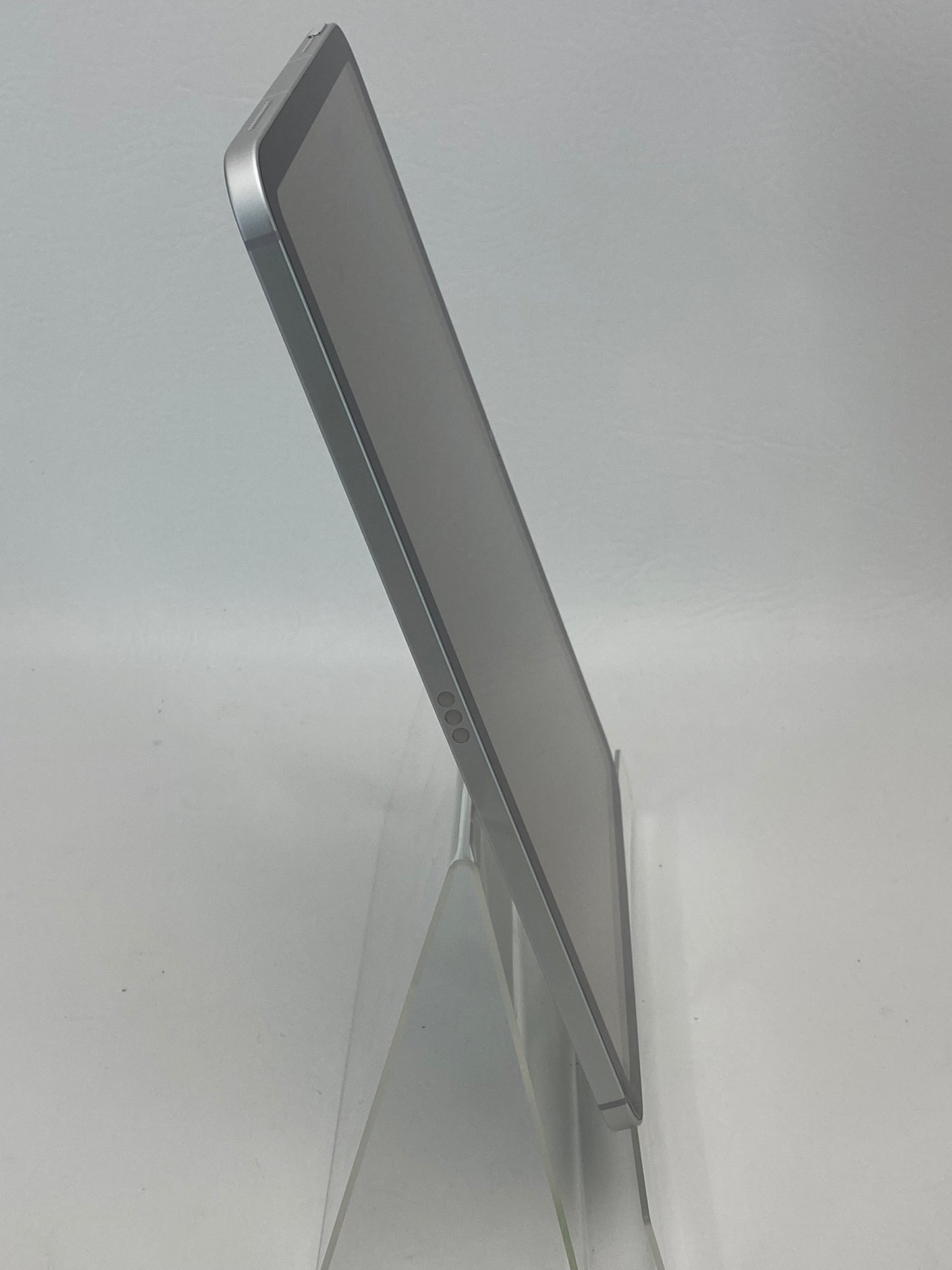 WiFi Only Apple iPad 11" (A16) 128GB Silver MD7F4LL/A