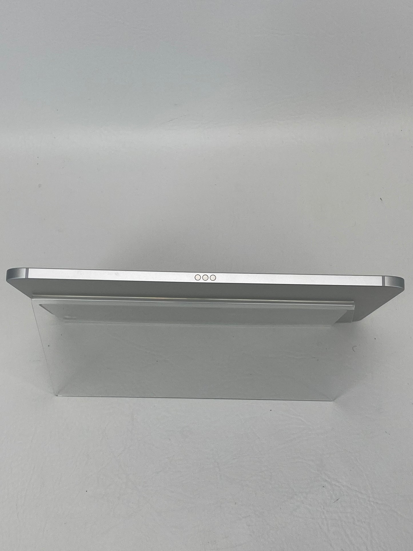 WiFi Only Apple iPad 11" (A16) 128GB Silver MD7F4LL/A