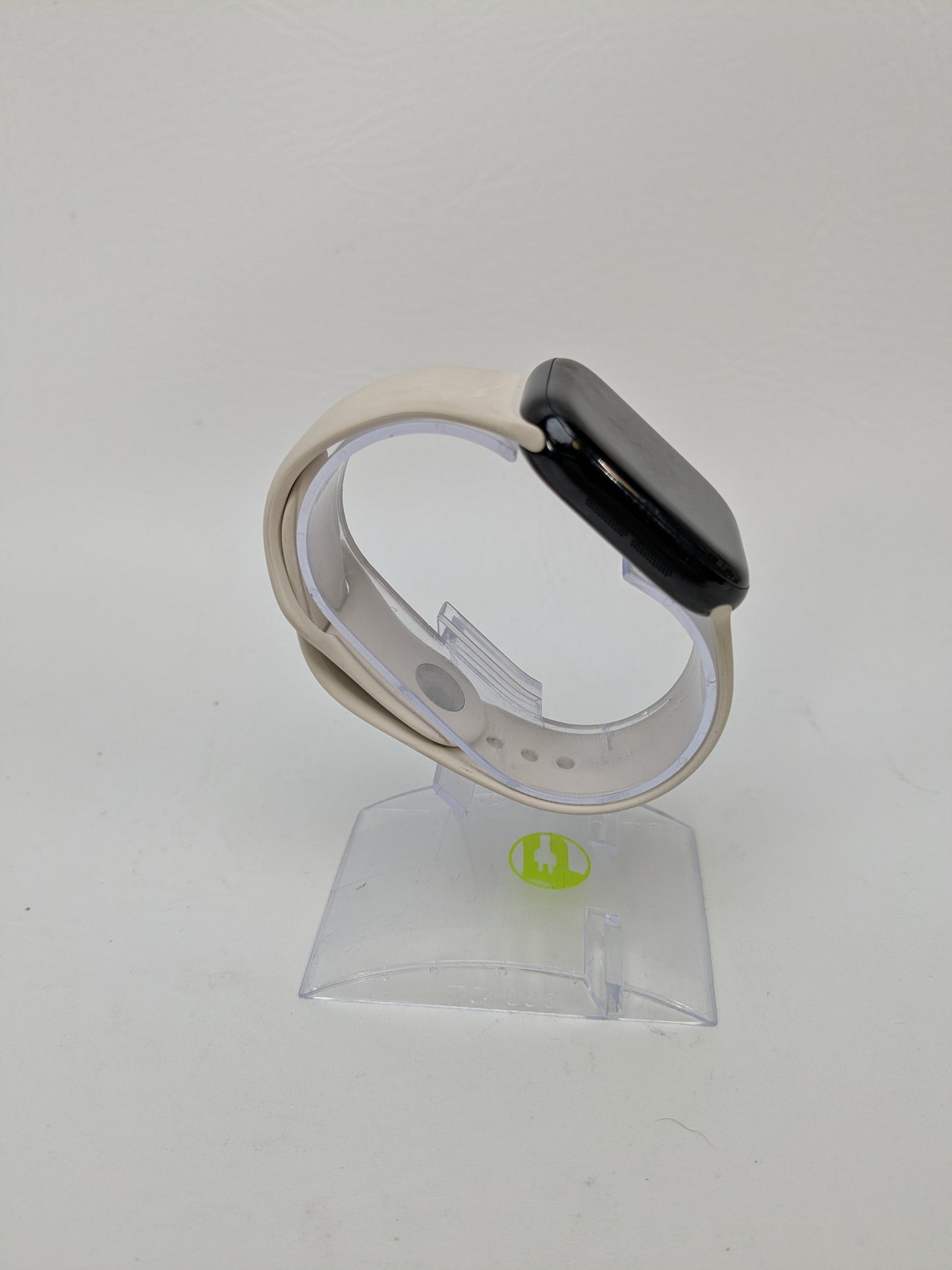 Apple Watch Series 11 GPS 42mm Jet Black Aluminum Starlight Sport Band MEQU4LW/A