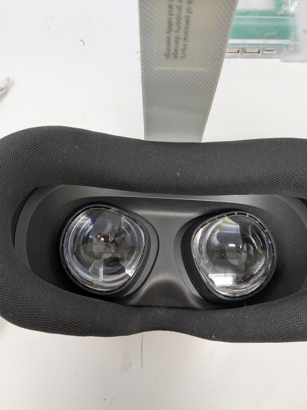 Meta Quest 3S 256GB Standalone All-in-One VR Headset P97