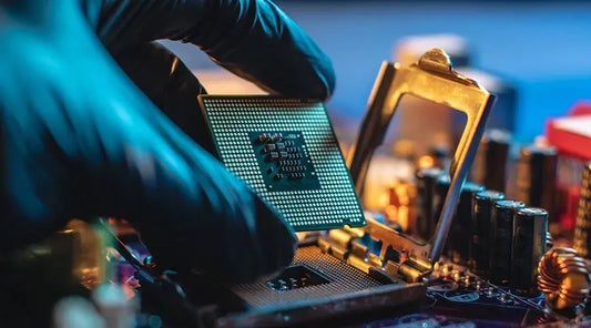 High-end CPU shown during in-store resale review at PayMore Clinton