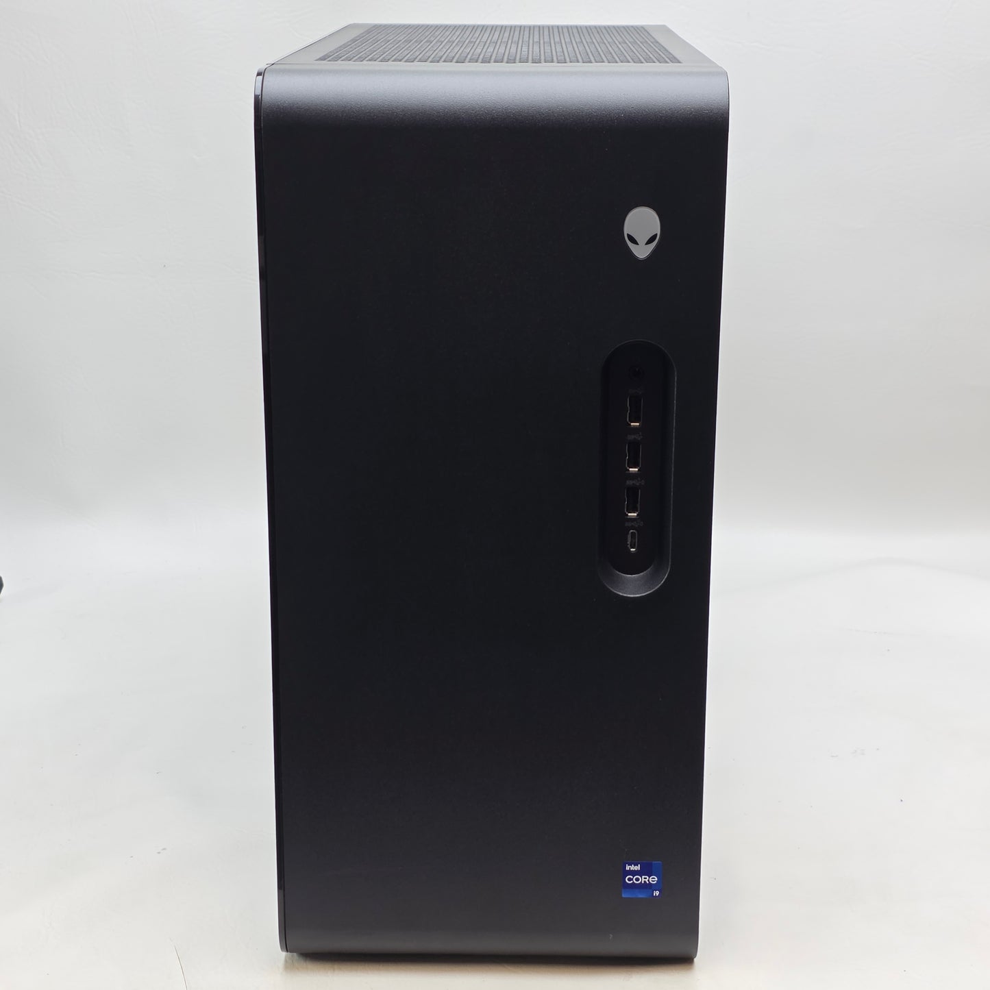 Alienware Aurora i9-149000KF 3.20GHz 32GB RAM 1TB HDD Nvidia GeForce RTX 4070