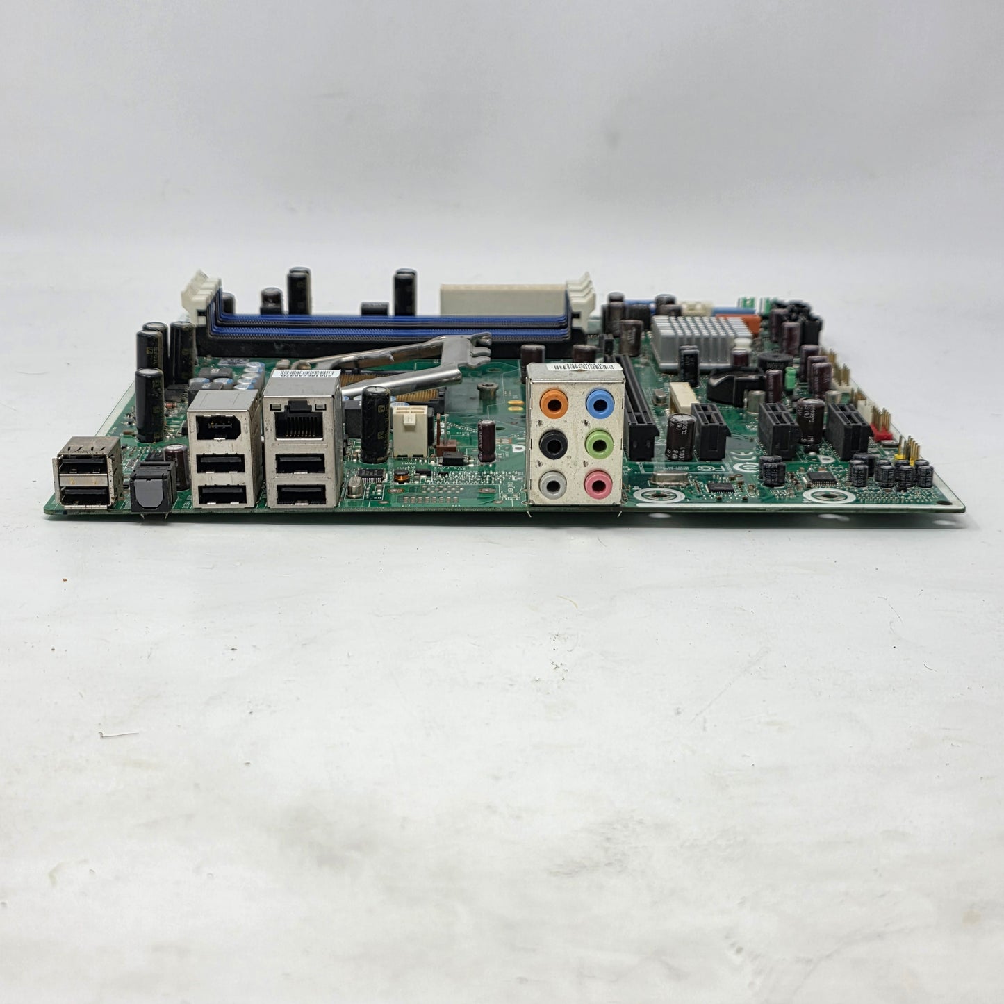 HP Iona-GL8E LGA 1156 microATX Intel DDR3 Motherboard