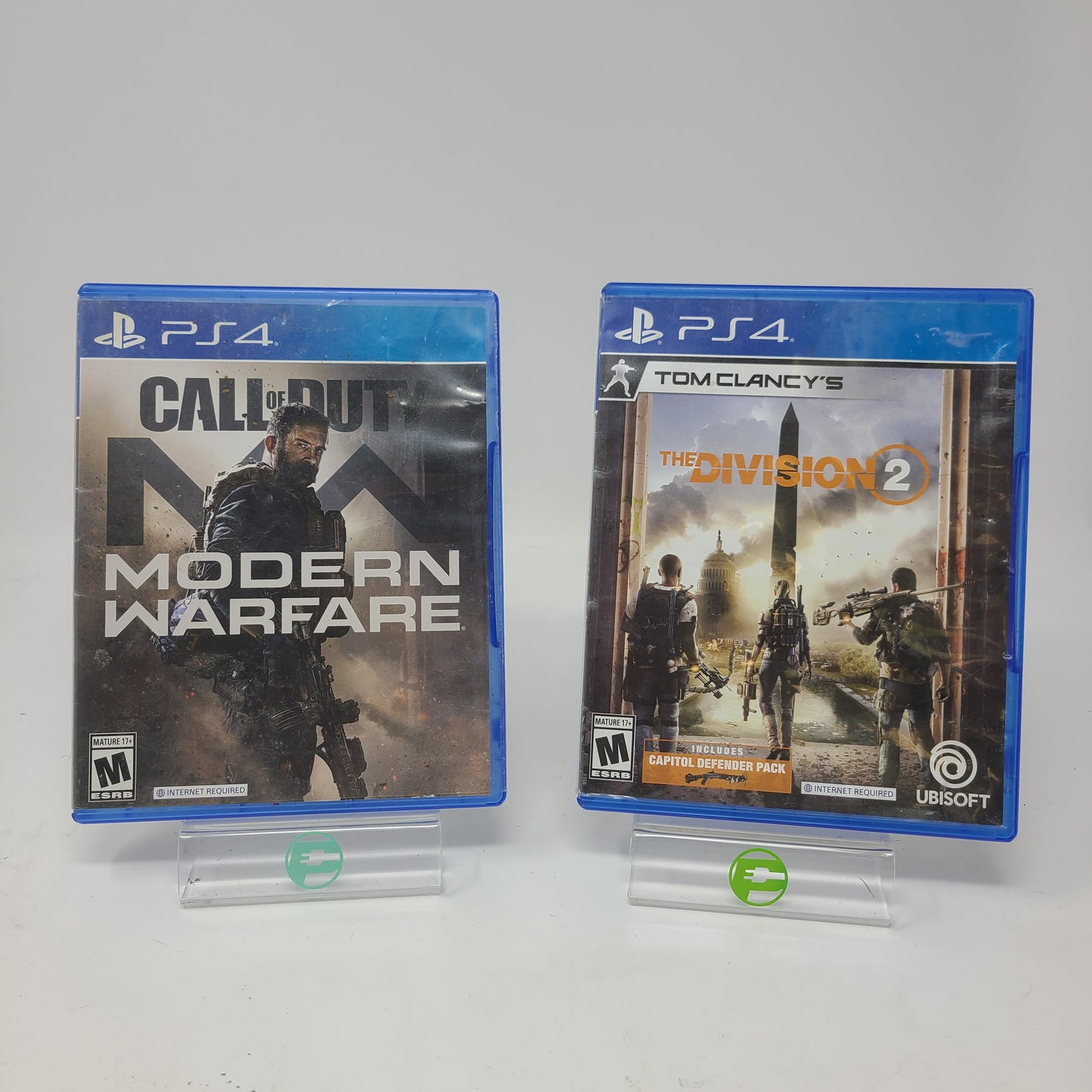 Lot of 2 PS4 Games: Call of Duty Modern Warfare & Tom Clancy's The Division 2