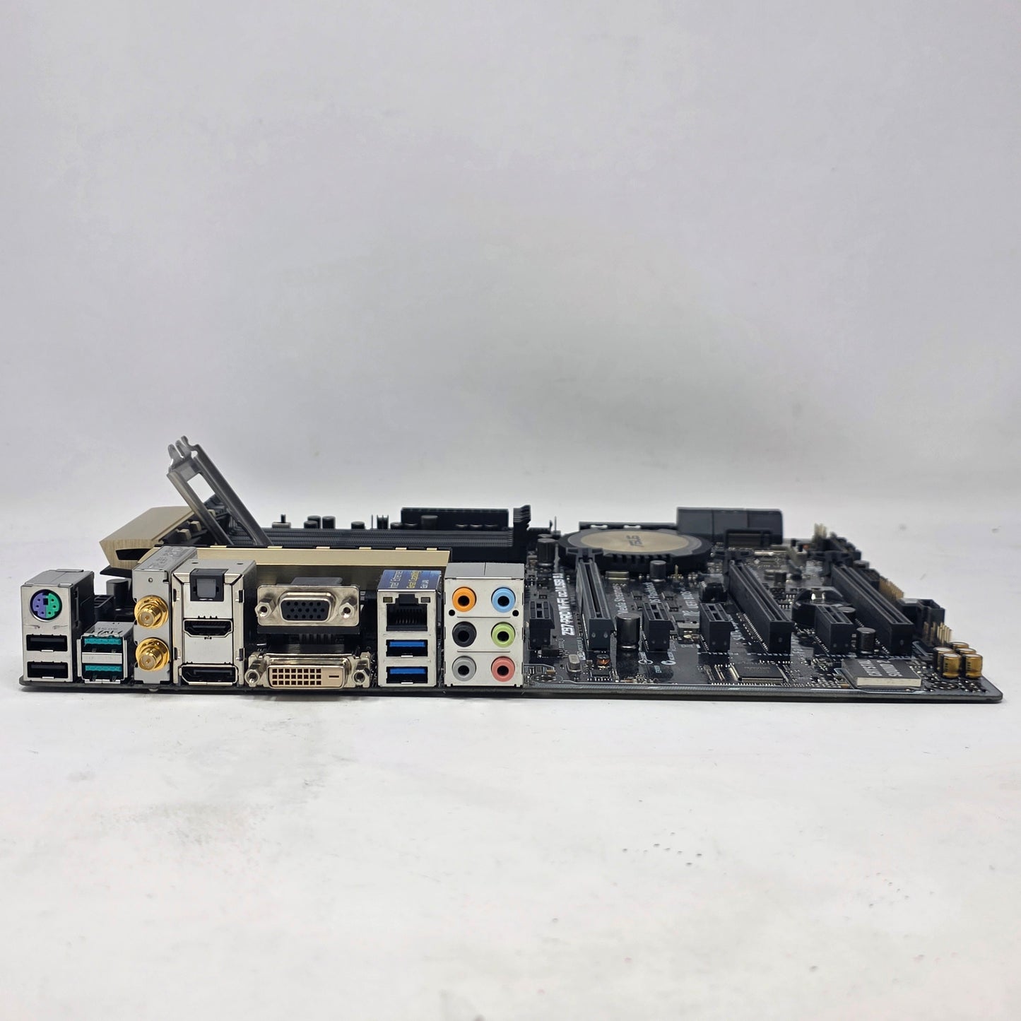 Asus Z97-PRO Wi-Fi AC LGA 1150 ATX Intel DDR3 Motherboard