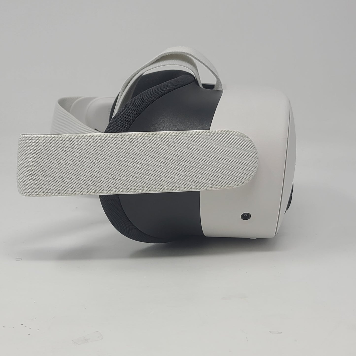 Meta Quest 3 128GB Standalone All-in-One VR Headset S3A