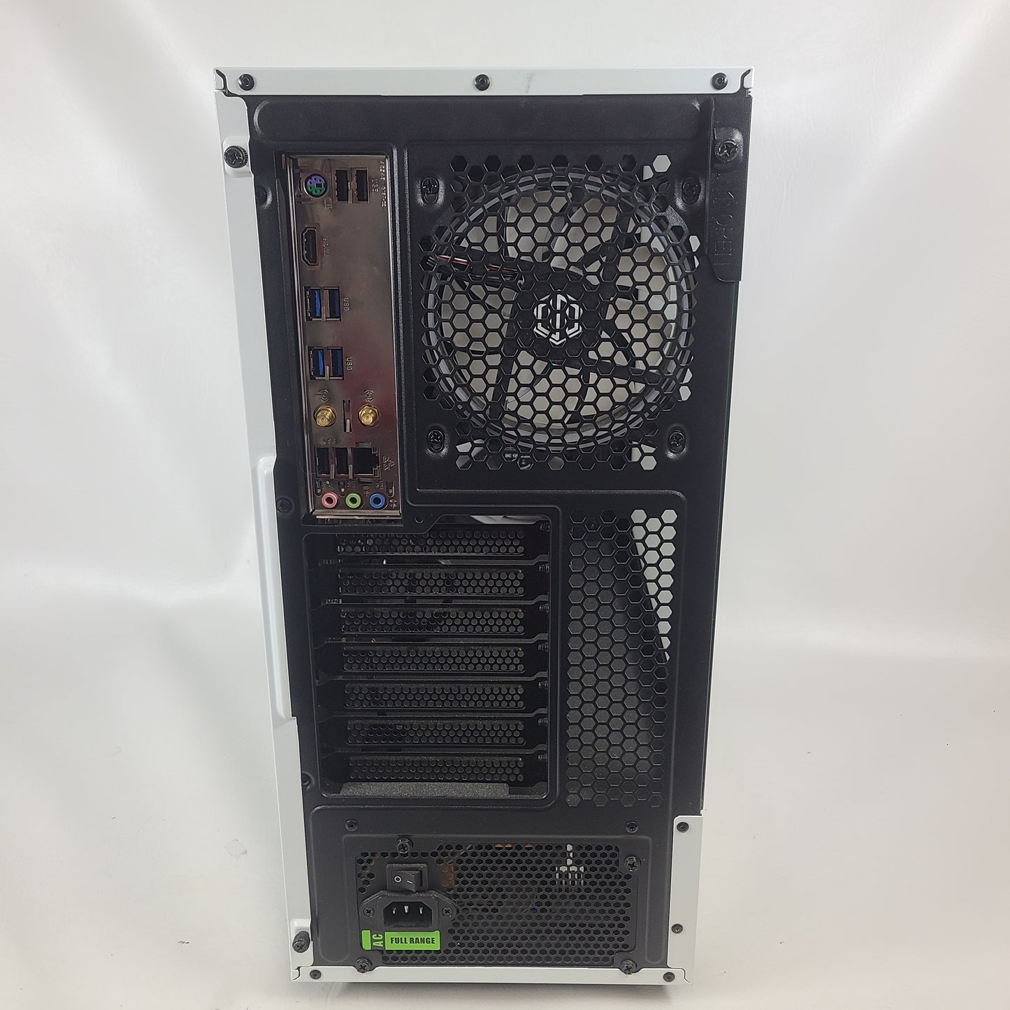 Periphio Custom PC Ryzen 5 5600G 3.90GHz 16GB RAM 1TB SSD AMD