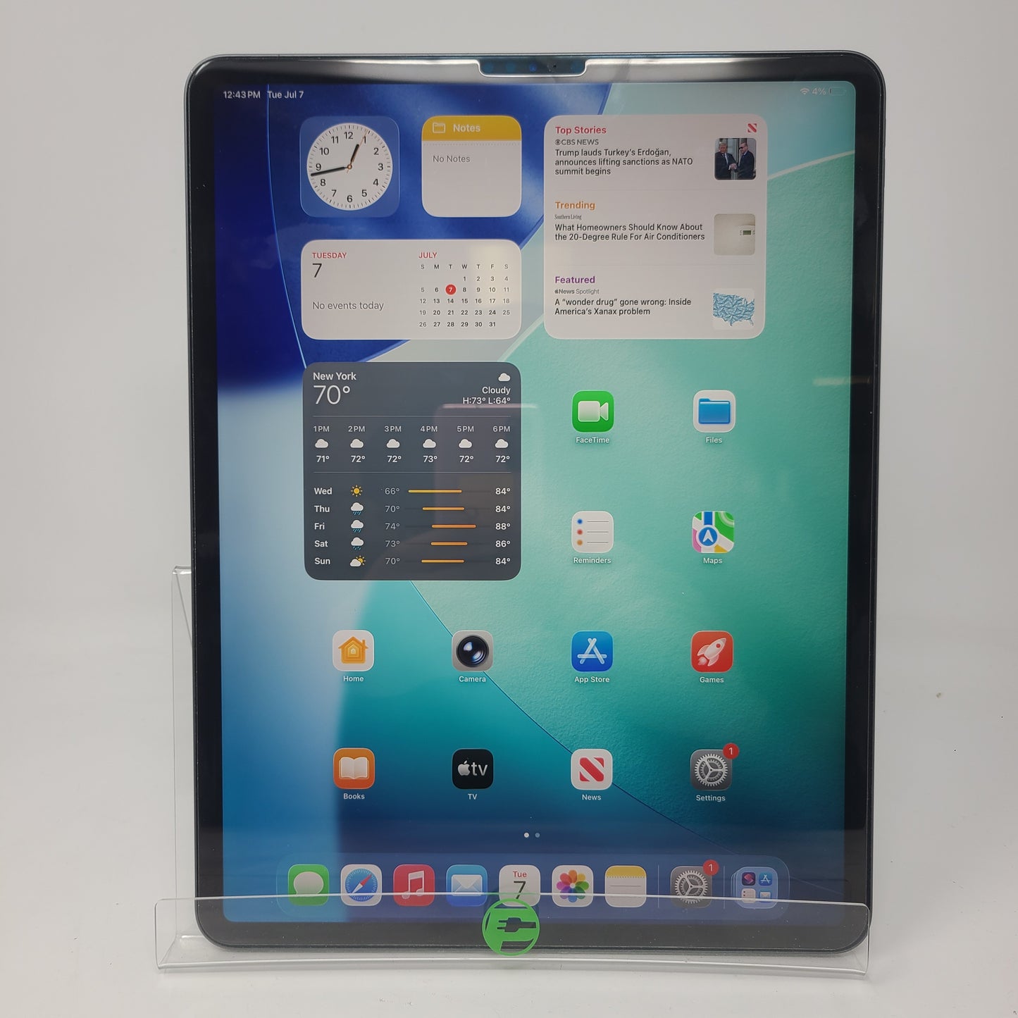 WiFi Only Apple iPad Pro 12.9" 4th Gen 256GB Space Gray NXAT2LL/A