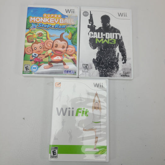 Lot of 3 Nintendo Wii Games Donkey Kong Country Returns Wii Play Call of Duty