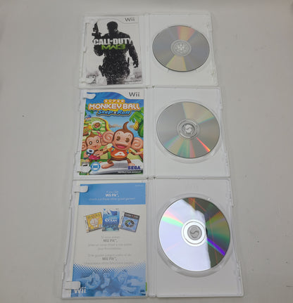 Lot of 3 Nintendo Wii Games Donkey Kong Country Returns Wii Play Call of Duty
