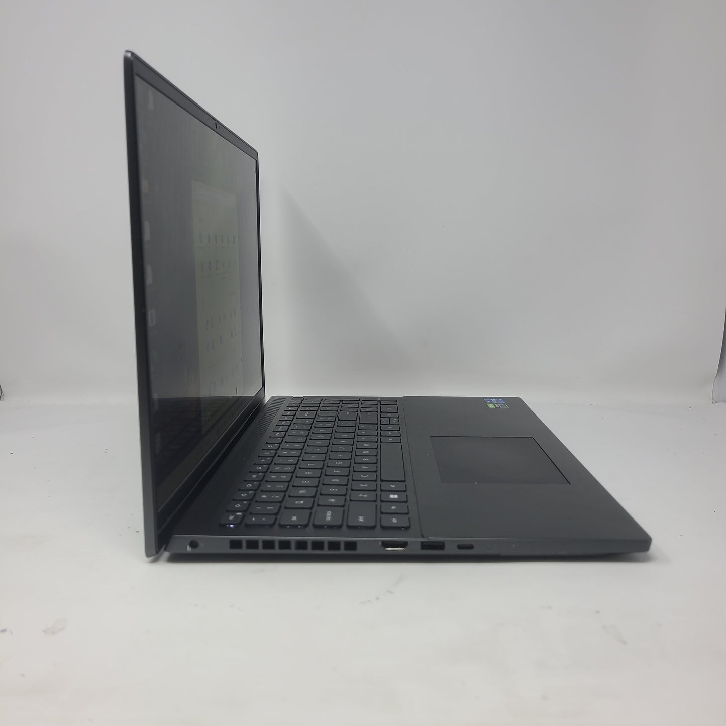 Dell Vostro 7620 16" i7-12700H 2.3GHz 16GB RAM 1TB SSD GeForce RTX 3050 Ti