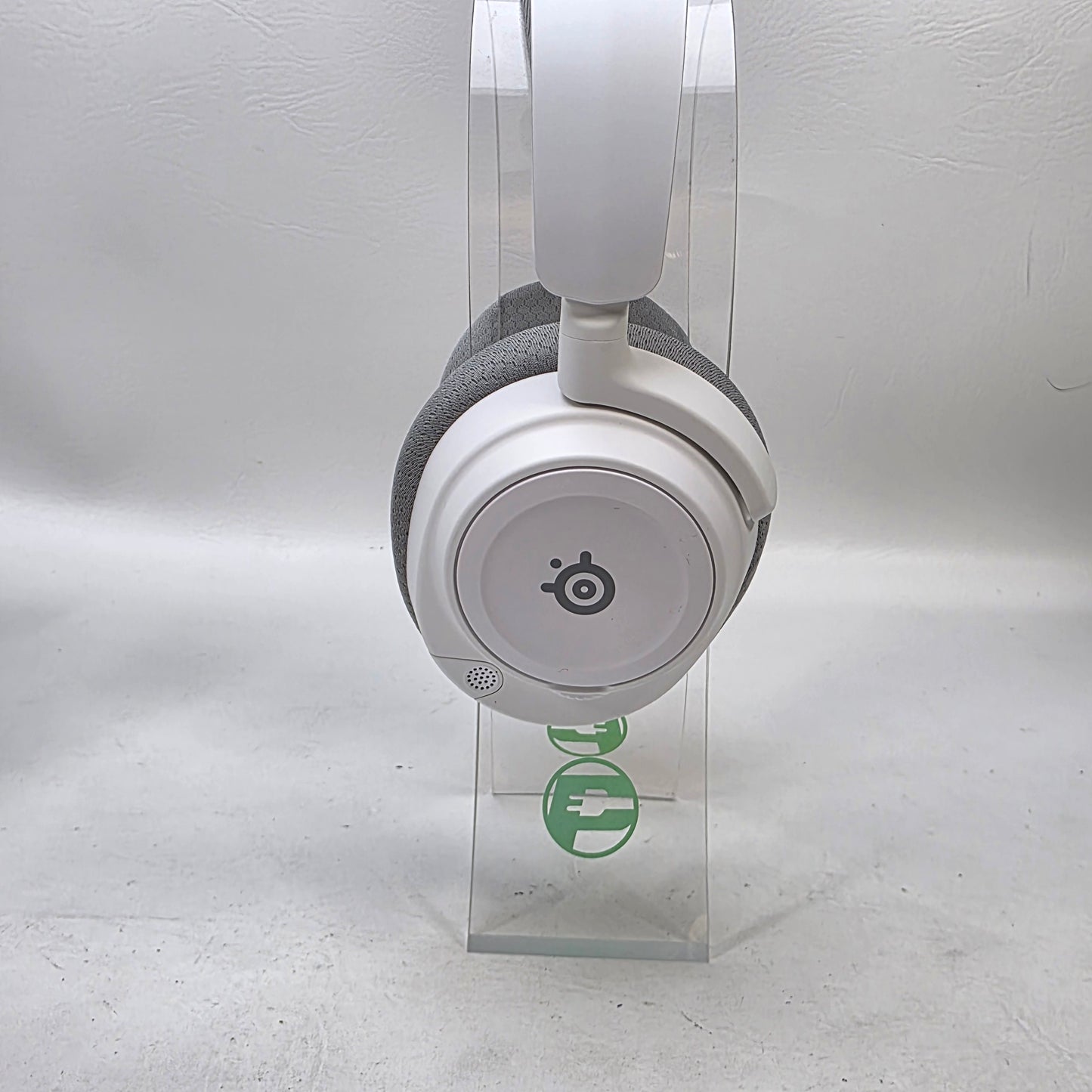 SteelSeries Arctis Nova 7P Gen 2 Wireless Gaming Headset White