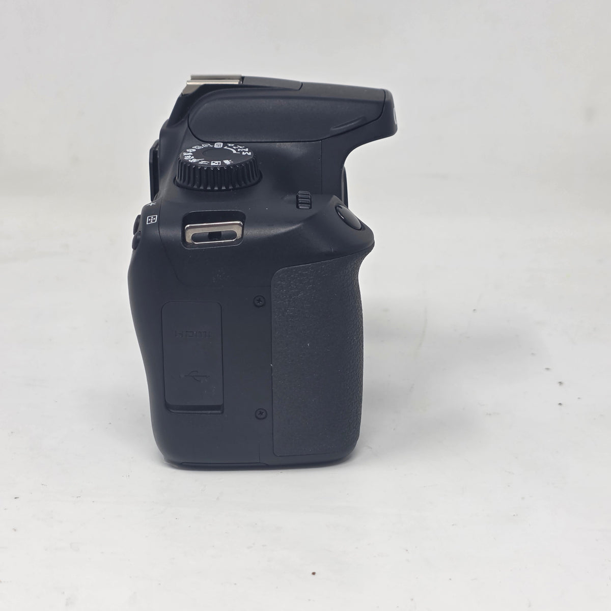 Canon EOS Rebel T100 18.0MP Digital SLR DSLR Camera