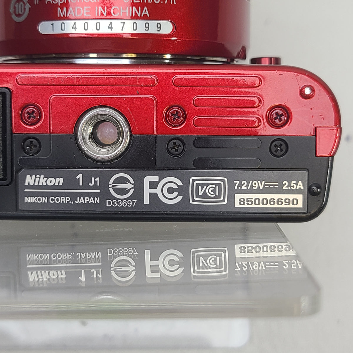 Nikon 1 J1 10.1MP Mirrorless Interchangeable Lens Red
