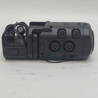 Zoom Q8n-4K UHD 4K Handheld Recorder Built-In Mic SD HDMI USB Case