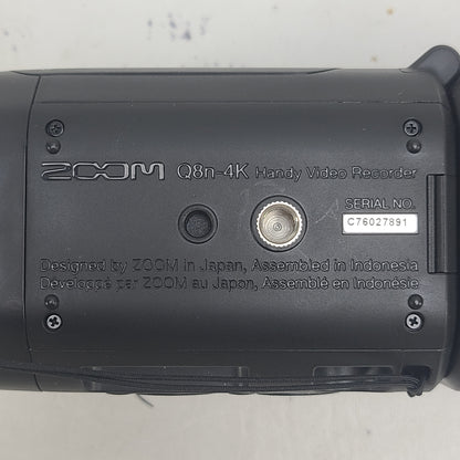 Zoom Q8n-4K UHD 4K Handheld Recorder Built-In Mic SD HDMI USB Case