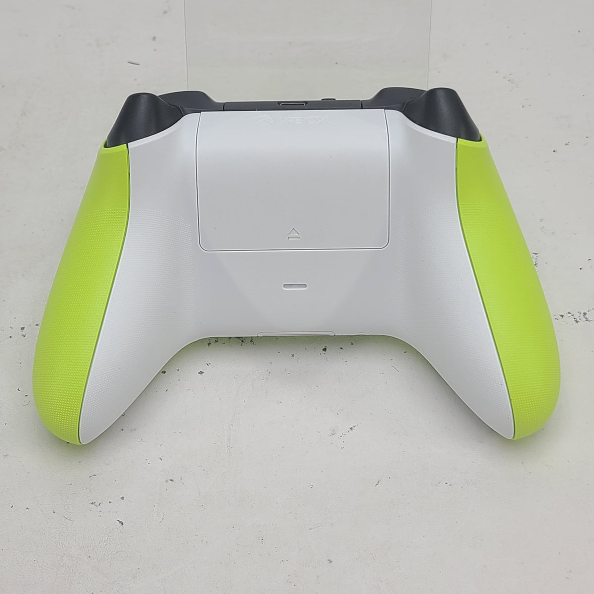 Microsoft Xbox One Wireless Controller Electric Volt QAU-00021