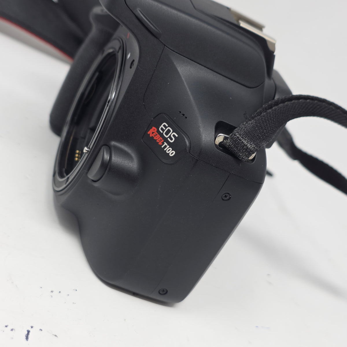 Canon EOS Rebel T100 18.0 MP Digital SLR DSLR Camera