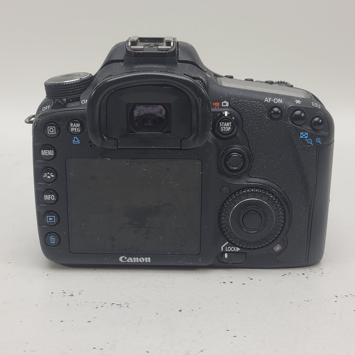 Canon EOS 7D 18.0MP Digital SLR DSLR Camera Black 