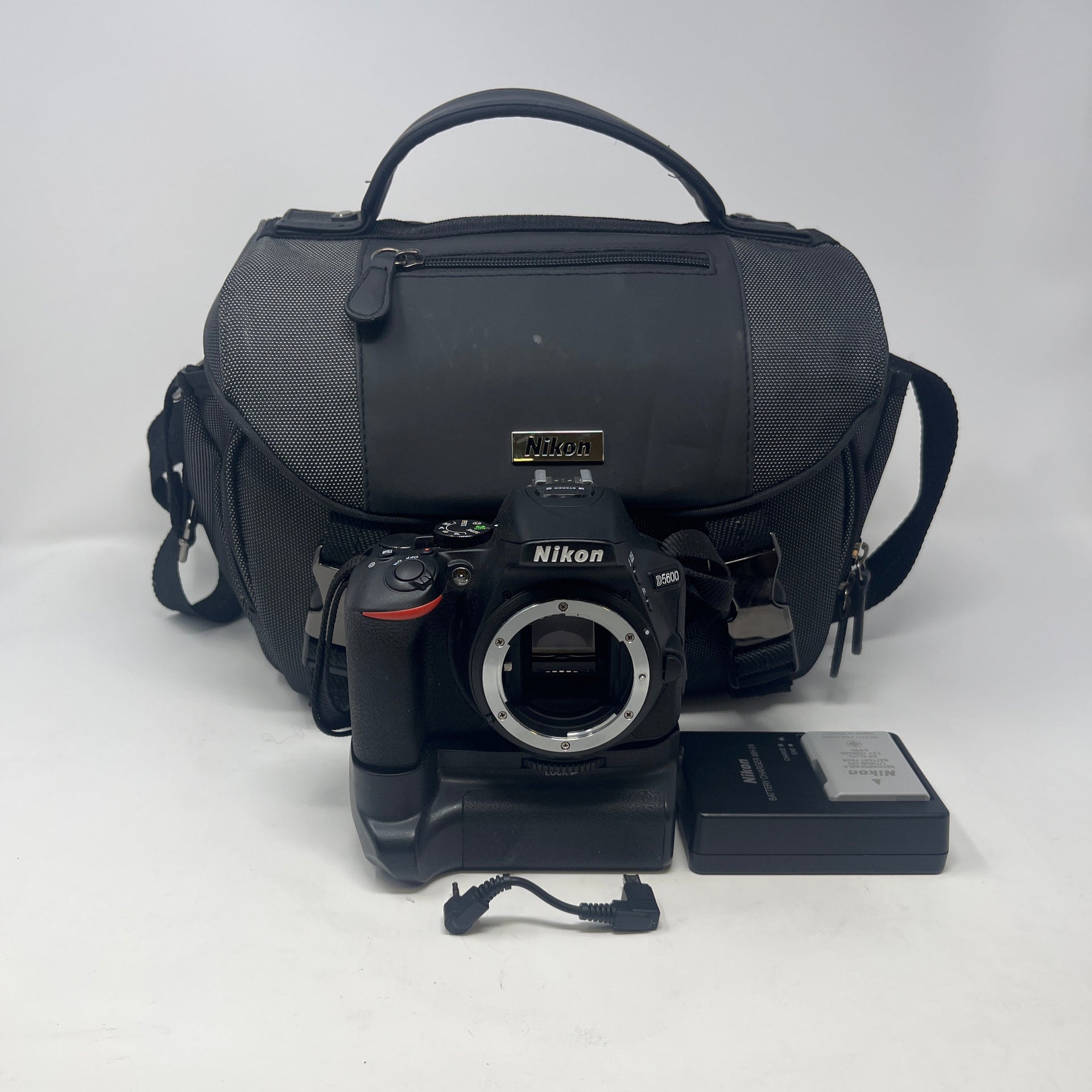 D5600 Mount Type Nikon D5600 Digital Camera – PayMore Clinton