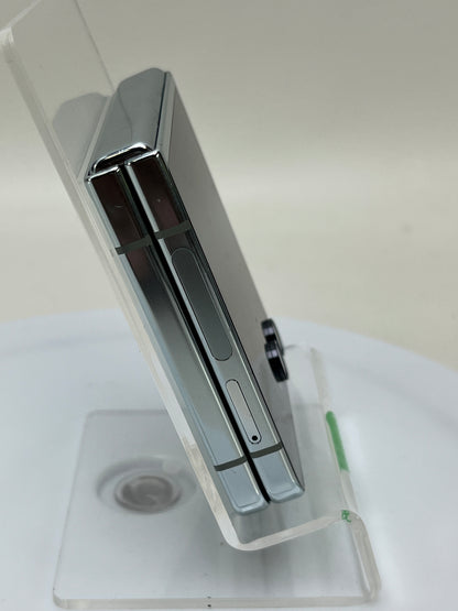 Unlocked Samsung Galaxy Z Flip5 8GB RAM 256GB SM-F731U1 Jade Green