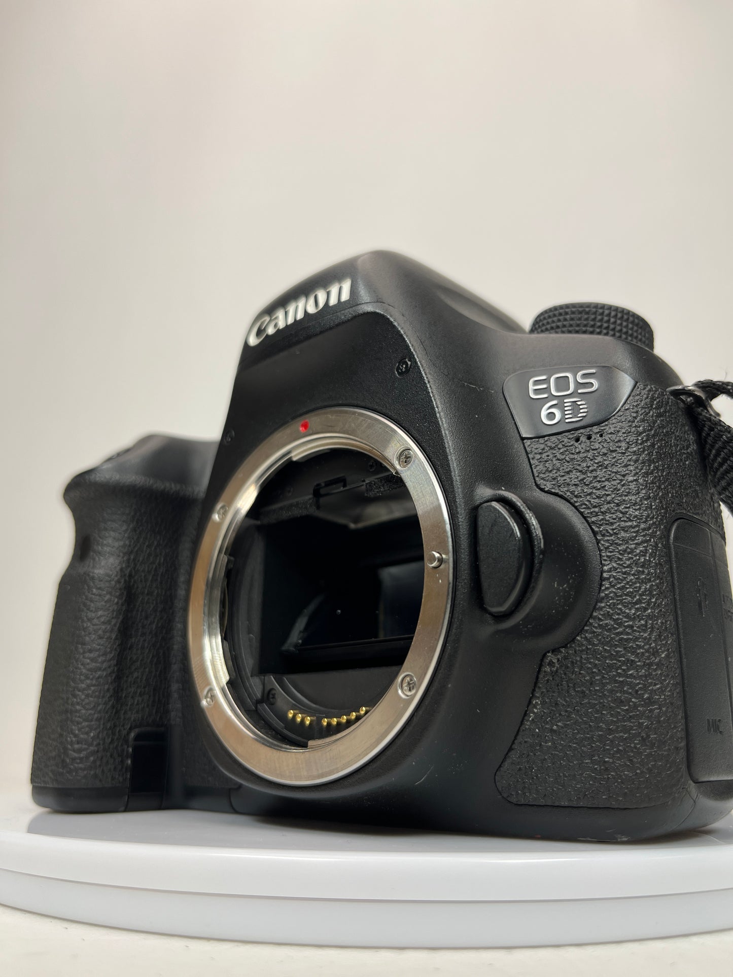 Canon EOS 6D 20.2MP Digital SLR