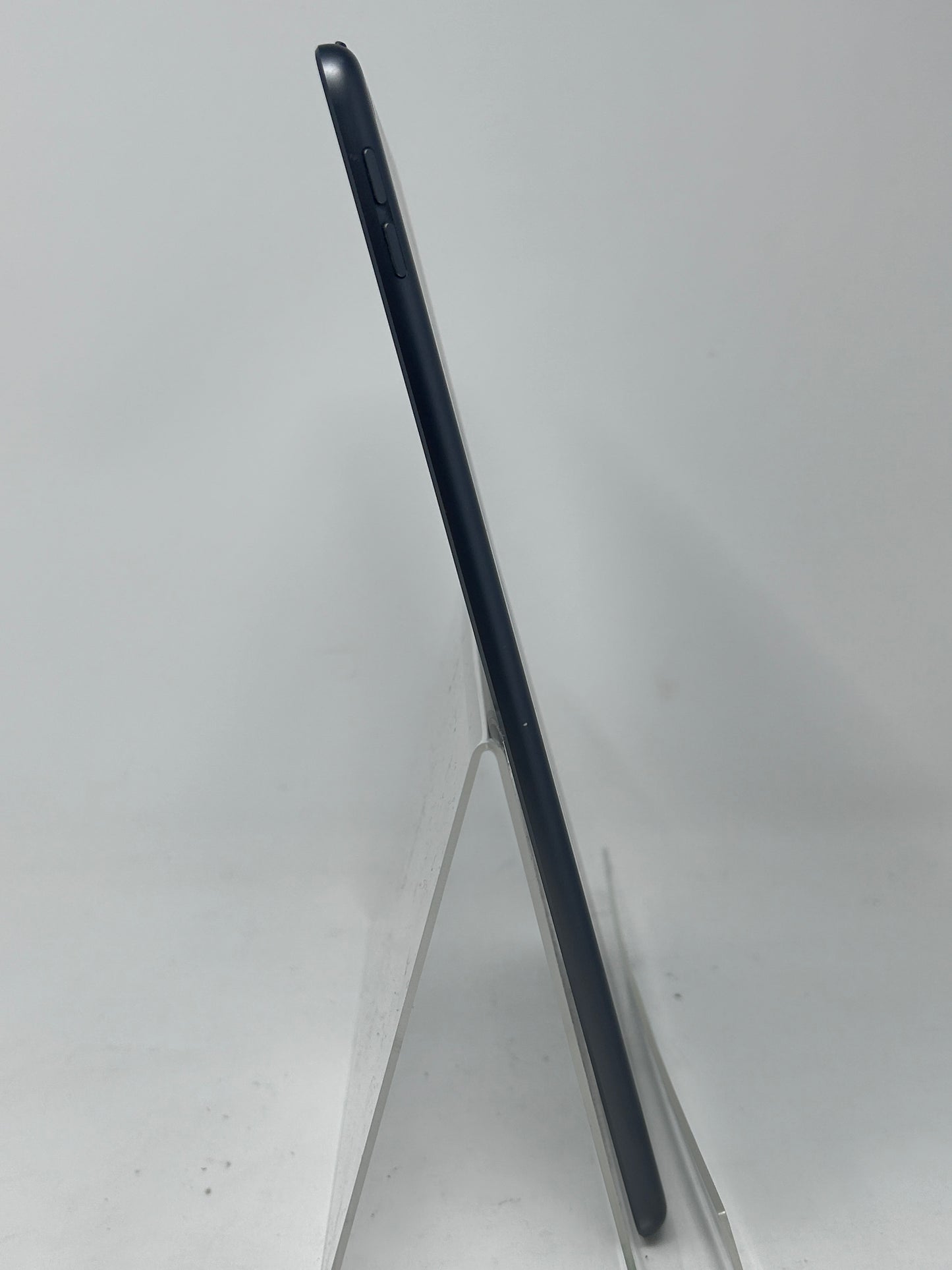 WiFi Only Apple iPad 9th Gen 64GB Silver MK2K3LL/A