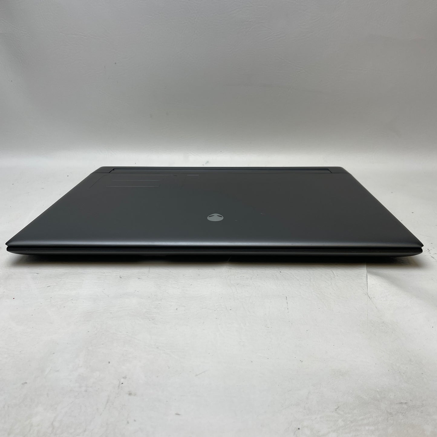 Alienware M18 R1 P51E i9 2.2GHz 32GB RAM 1TB SSD GeForce RTX 4070