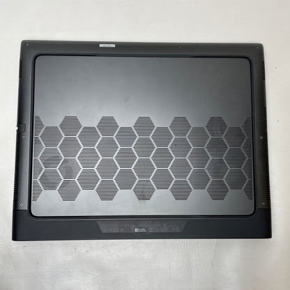 Alienware M18 R1 P51E i9 2.2GHz 32GB RAM 1TB SSD GeForce RTX 4070