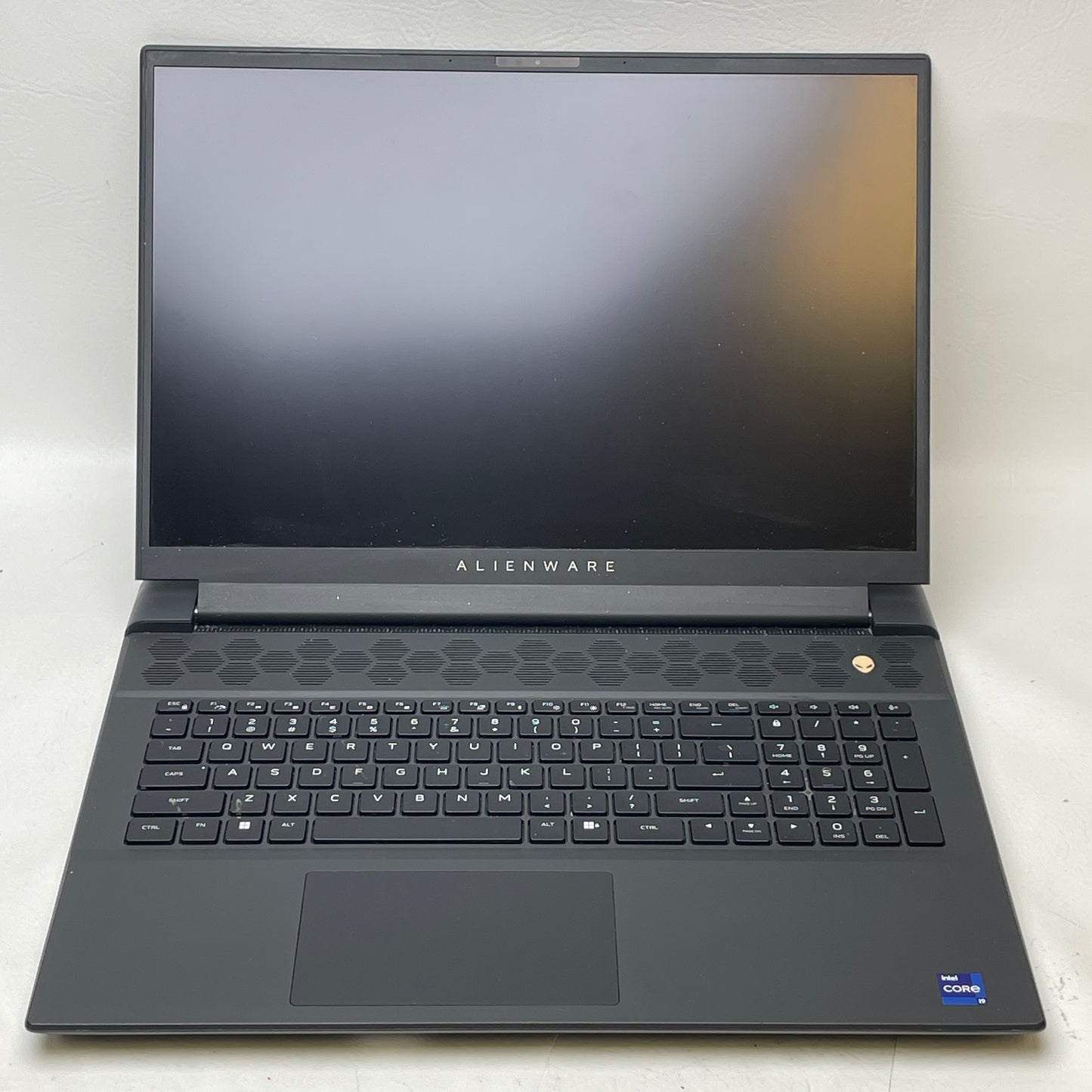 Alienware M18 R1 P51E i9 2.2GHz 32GB RAM 1TB SSD GeForce RTX 4070