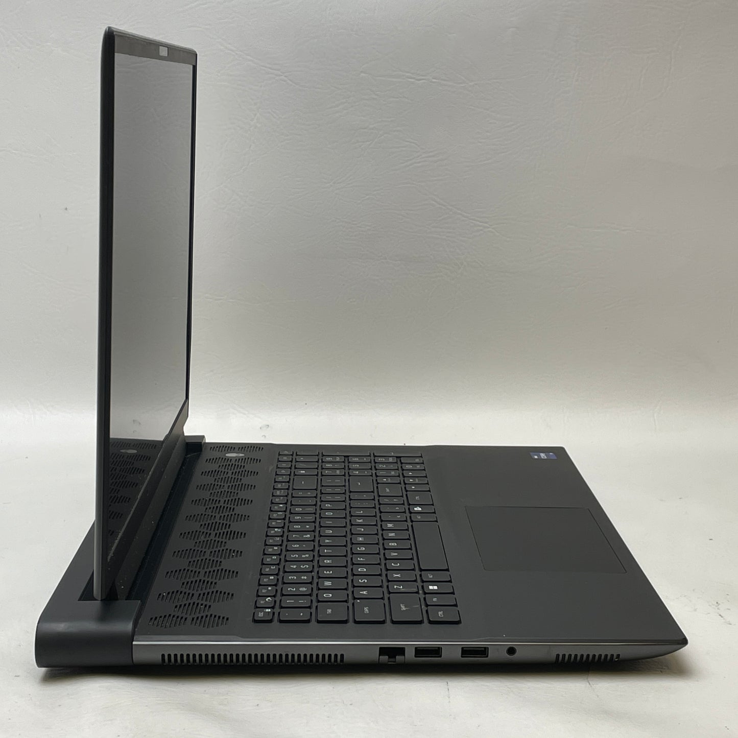 Alienware M18 R1 P51E i9 2.2GHz 32GB RAM 1TB SSD GeForce RTX 4070