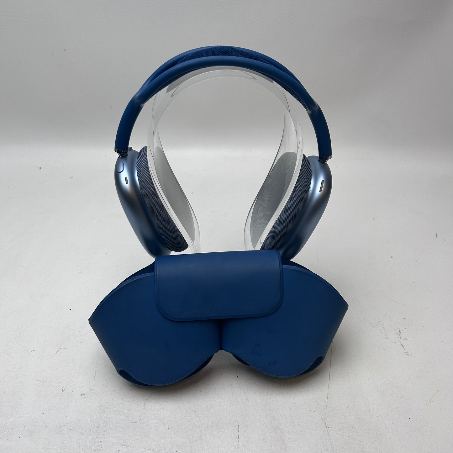 Apple AirPods Max Wireless Over-Ear Headphones Blue MWW63AM/A