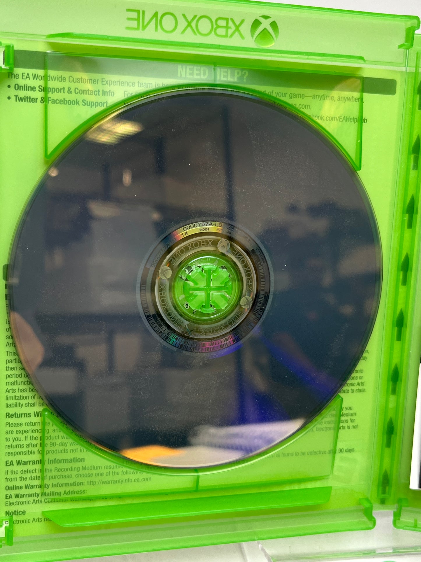 Lot of 2 Games Microsoft Xbox One Madden NFL 17,Madden NFL 20