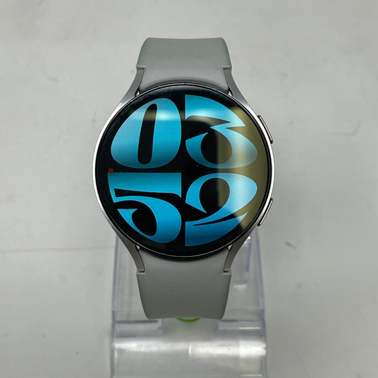 GPS Only Samsung Galaxy Watch6 Aluminum SM-R940 Sliver
