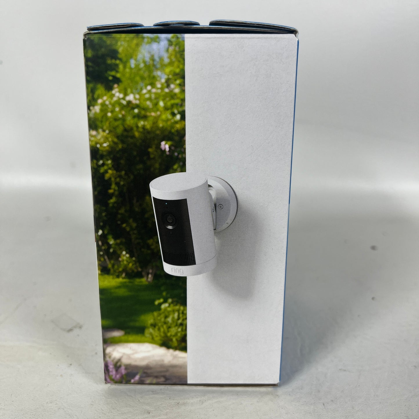 New Ring Outdoor Cam Plus Battery 2K HD Security Camera  White