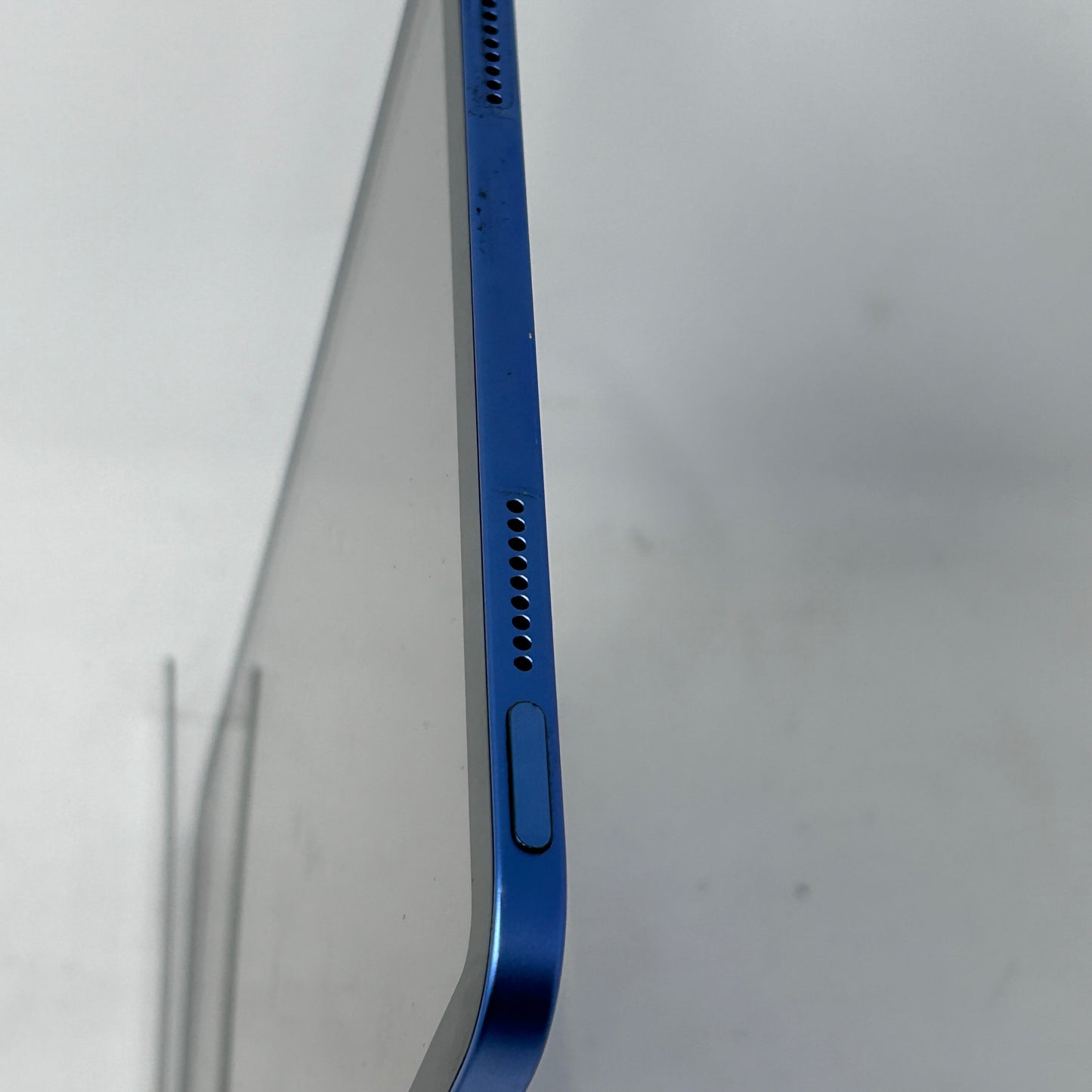 WiFi Only Apple iPad 10th Gen 64GB Blue MPQ13LL/A