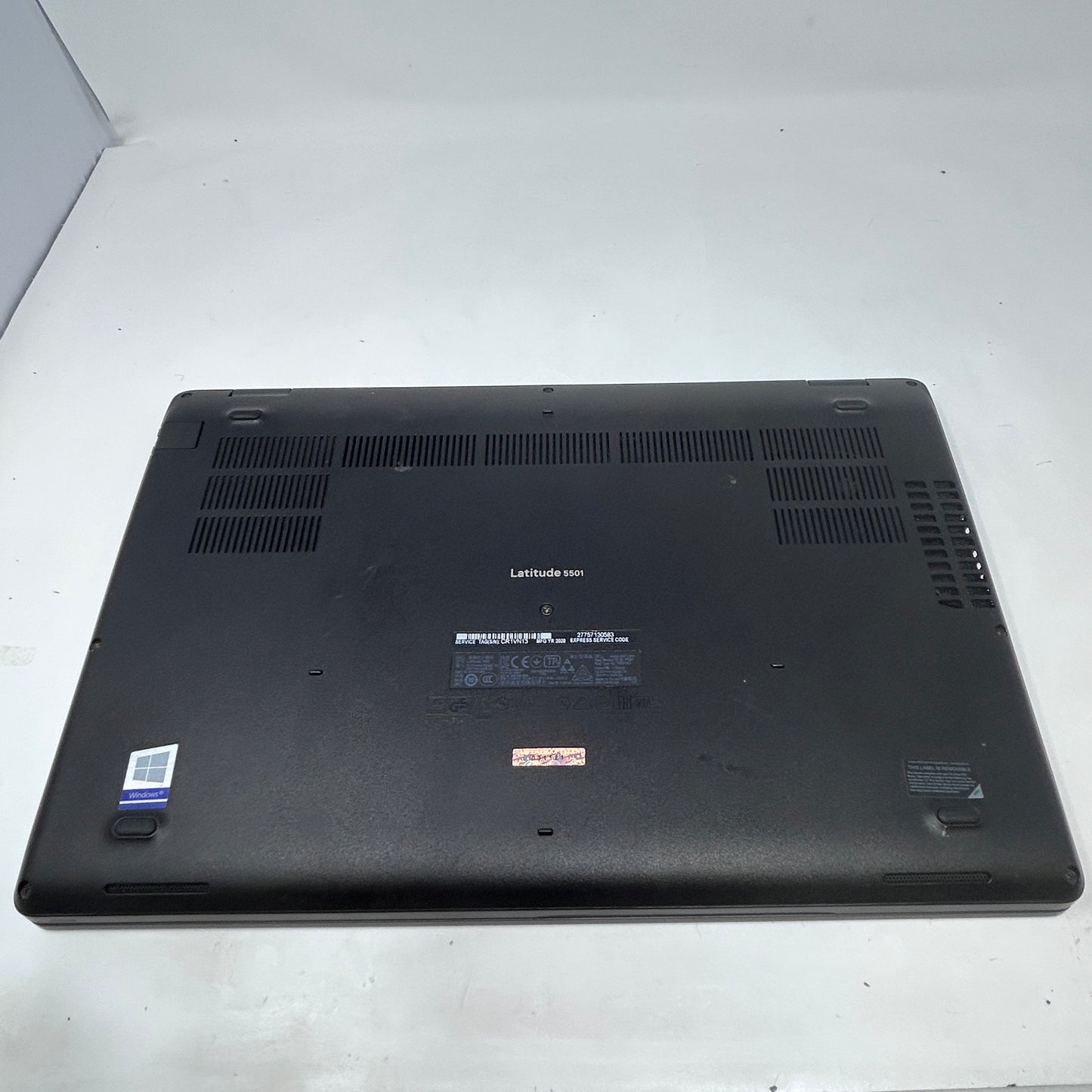Dell Latitude 5501 15.6" i7-9850H 2.6GHz 32GB RAM 512GB SSD