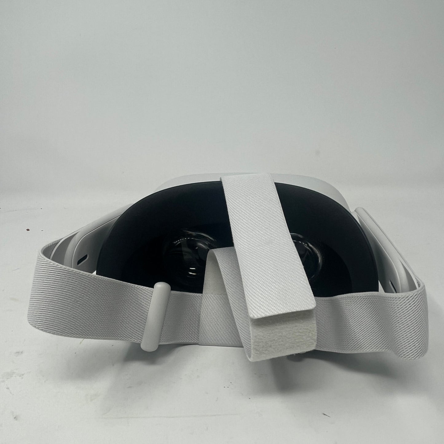 Meta Oculus Quest 2 128GB Standalone VR Headset White