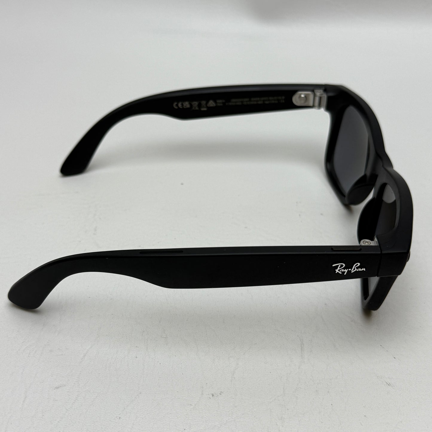 Meta Ray-Ban Wayfarer Smart Glasses RW4008
