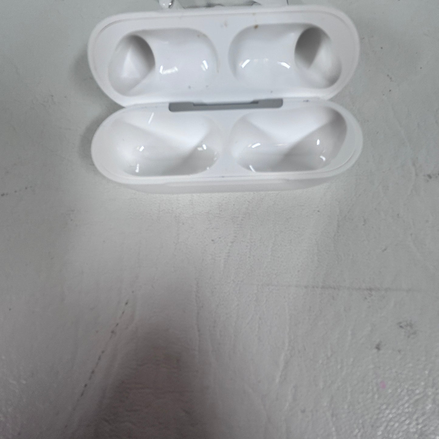 Apple AirPods Pro 3rd Gen MFHPALL/A A3063 A3064 A3122 Wireless Earbuds USB-C