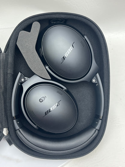 Bose QuietComfort Wireless Over-Ear Headphones Black