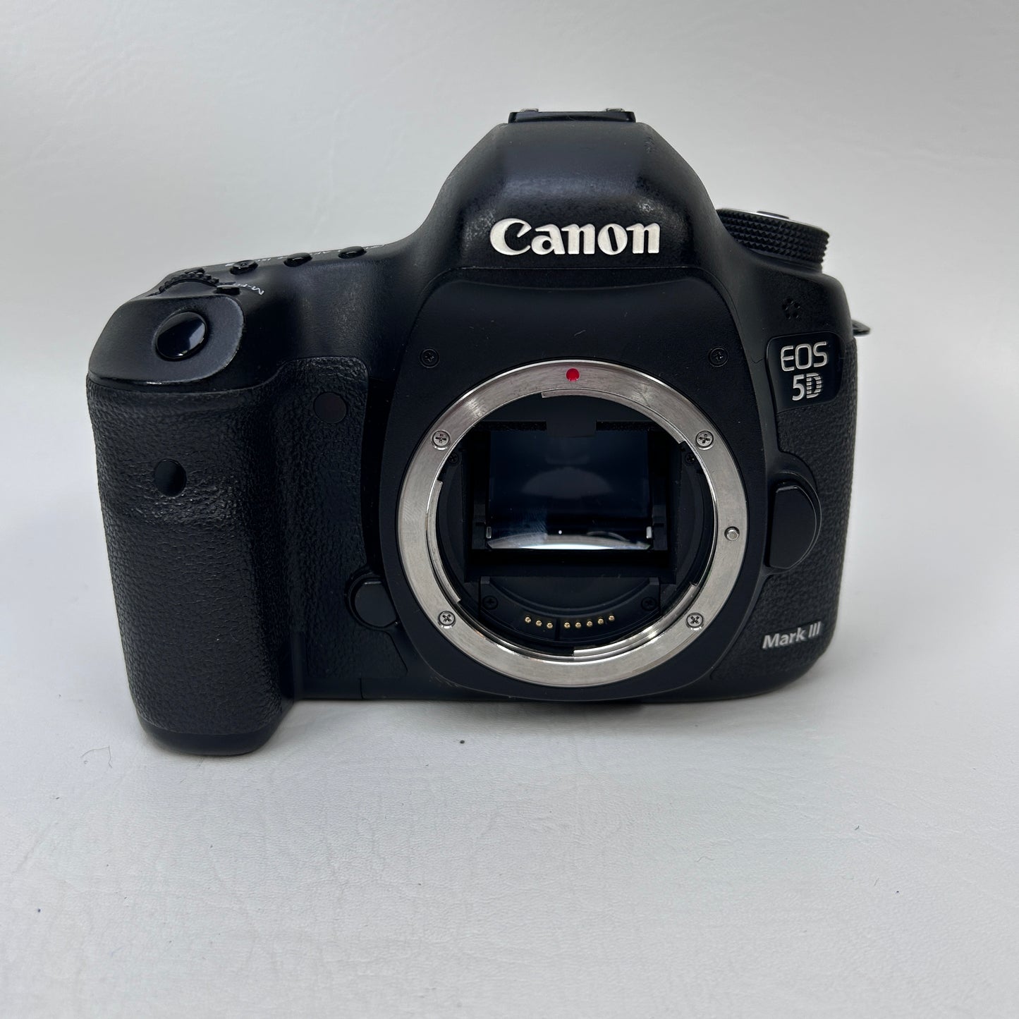 Canon EOS 5D Mark III 4.0MP Digital SLR (DSLR) Camera
