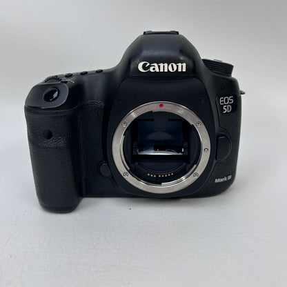 Canon EOS 5D Mark III 4.0MP Digital SLR (DSLR) Camera
