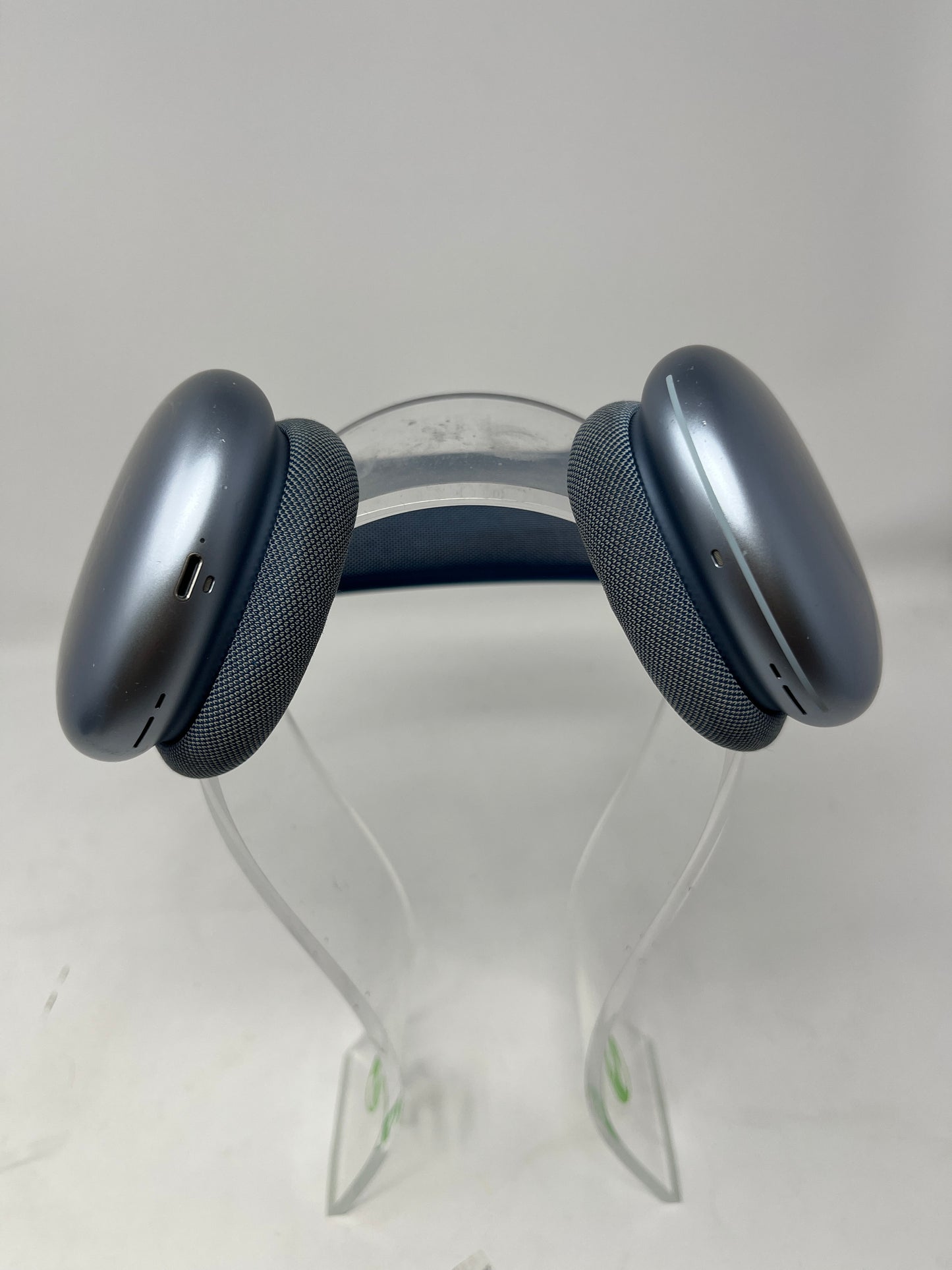 Apple AirPods Max Wireless Over-Ear Headphones Sky Blue MGYL3AM/A