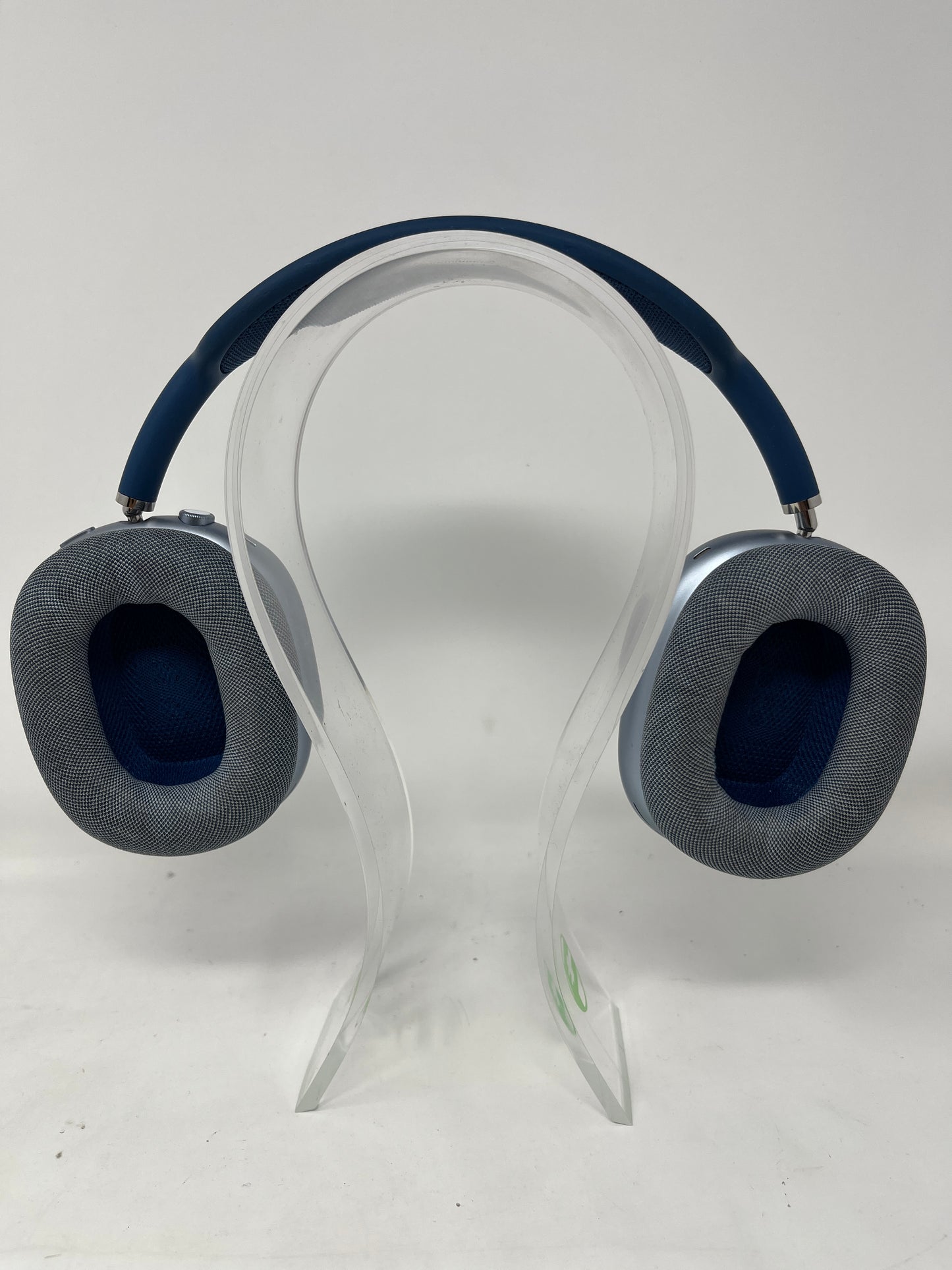 Apple AirPods Max Wireless Over-Ear Headphones Sky Blue MGYL3AM/A