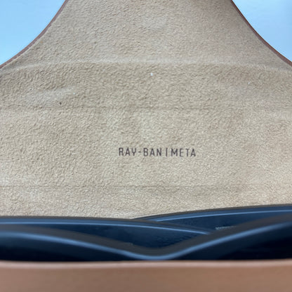 Ray-Ban Meta Wayfarer Gen 1 Smart AI Glasses RW4006